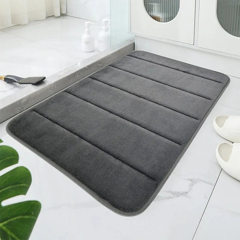 Coral Velvet Bathroom Mat Anti-Skid Quick Water Absorption Machine Washable Soft Comfortable Toilet Floor Mat Easy to Use
